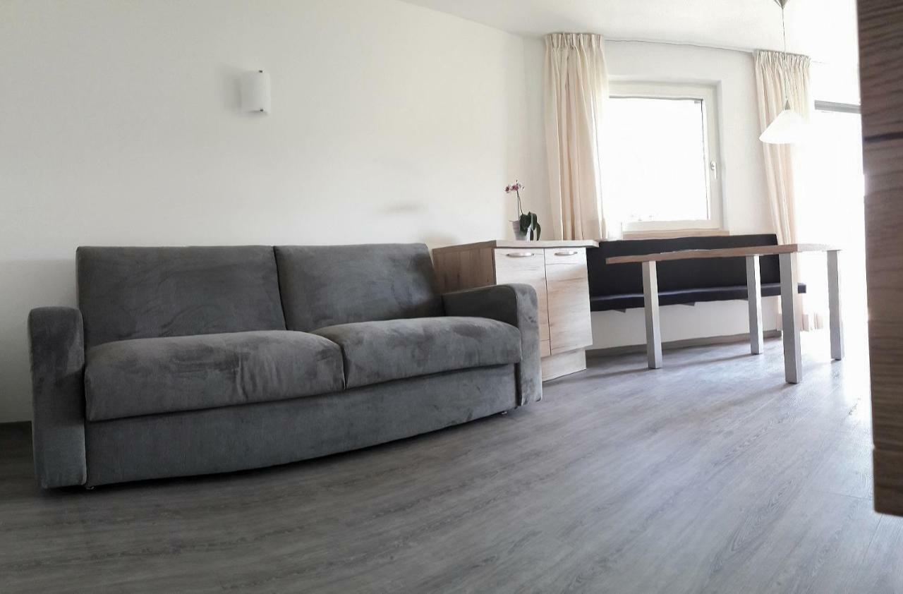 סיוזי Appartment Charly מראה חיצוני תמונה